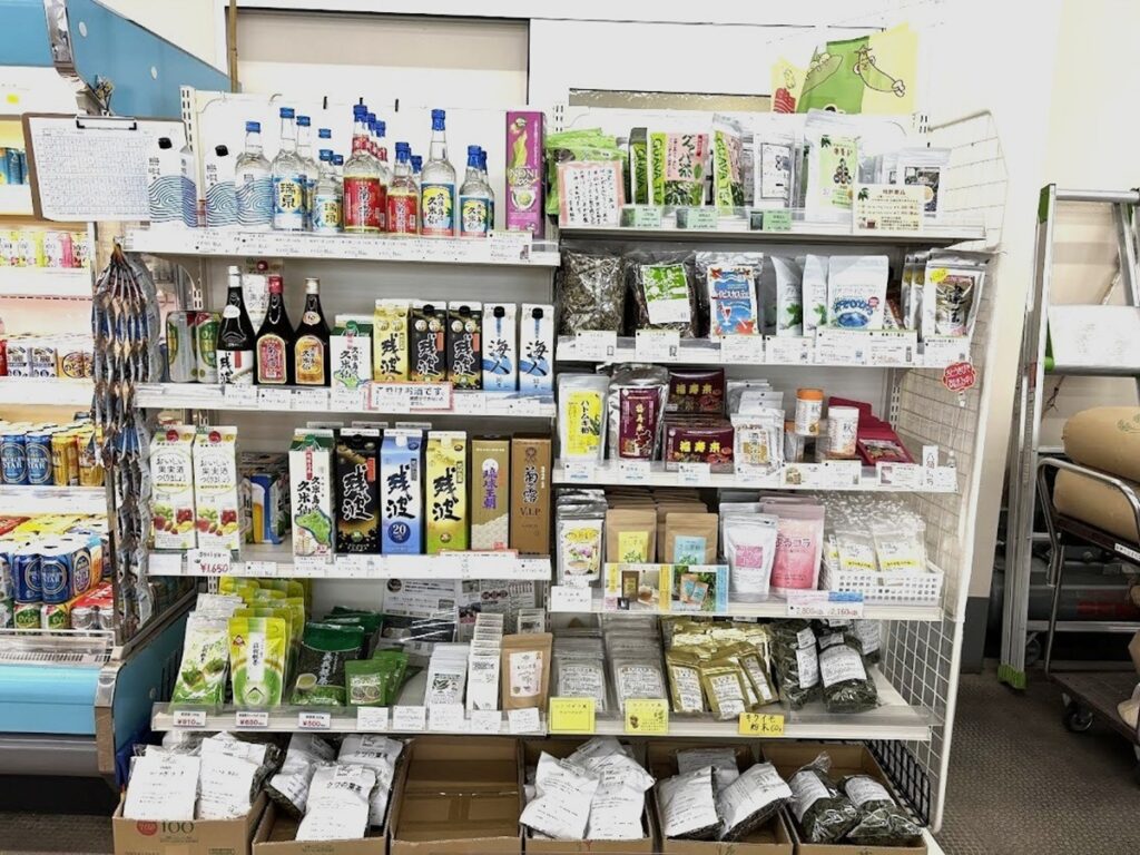 おきなわ東浜JAファーマーズのお茶のコーナー